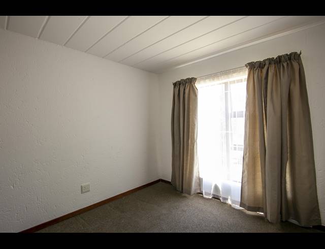 1 BEDROOM DUPLEX TO LET IN ALLEN'S NEK